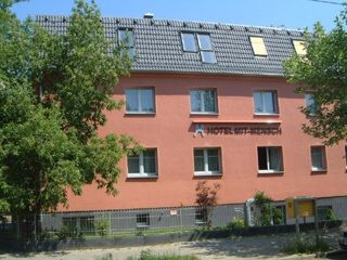 Hotel Berlin Hotel MIT-MENSCH Berlin picture 1